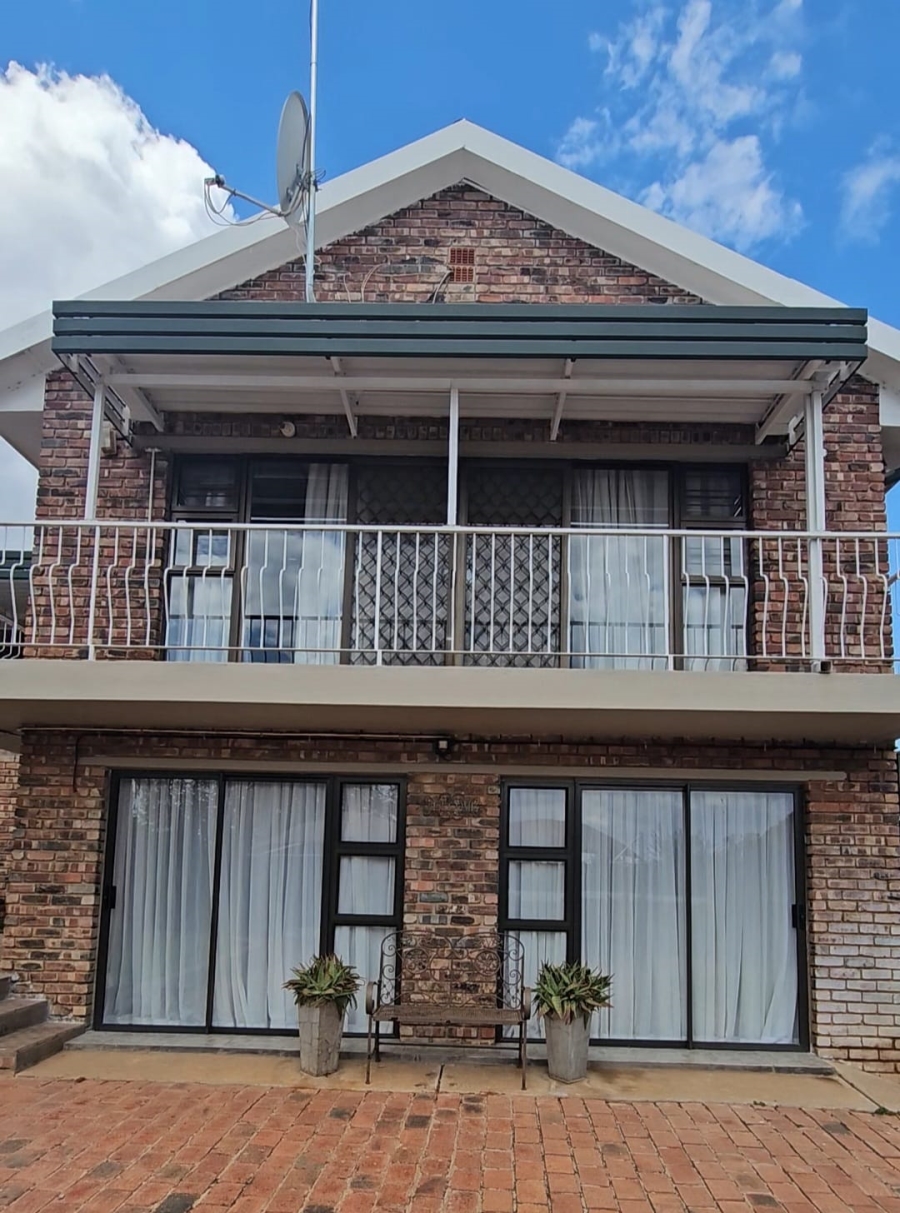 10 Bedroom Property for Sale in Warrenton Northern Cape